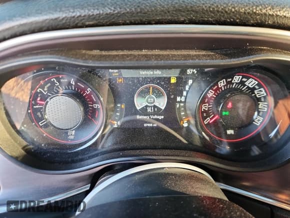 ✅ 2017 Dodge Challenger SXT • VIN: 2C3CDZAG7HH574351 • Lot: 90293915. Wystawiony na Copart z przebiegiem 87 905 mil. Bezpłatny archiwum sprzedaży aukcyjnych z USA i szczegółowy raport historii pojazdu na DreamBid. Zdjęcie 9.