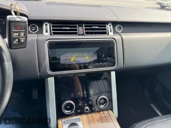 ✅ 2019 Land Rover Range Rover • VIN: SALGS5RE9KA538349 • Lot: 54084575. Wystawiony na Copart z przebiegiem 140 334 mil. Bezpłatny archiwum sprzedaży aukcyjnych z USA i szczegółowy raport historii pojazdu na DreamBid. Zdjęcie 10.