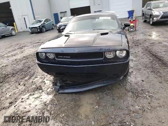 ✅ 2014 Dodge Challenger SXT • VIN: 2C3CDYAG5EH294465 • Lot: 85461484. Wystawiony na Copart z przebiegiem 109 585 mil. Bezpłatny archiwum sprzedaży aukcyjnych z USA i szczegółowy raport historii pojazdu na DreamBid. Zdjęcie 13.
