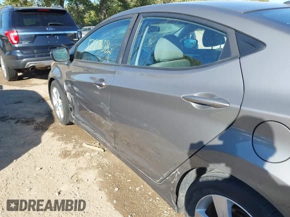 ✅ 2013 Hyundai Elantra GLS • VIN: 5NPDH4AEXDH326392 • Lot: 43402977. Listed on IAAI with 122,358 mi. Free auction sales archive from the USA and detailed vehicle history report at DreamBid. Image 6.