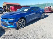 ✅ 2018 Chevrolet Camaro 1SS • VIN: 1G1FF1R75J0105979 • Lot: 43351013. Wystawiony na IAAI z przebiegiem 32 213 mil. Bezpłatny archiwum sprzedaży aukcyjnych z USA i szczegółowy raport historii pojazdu na DreamBid. Zdjęcie 18.
