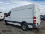 ✅ 2016 Mercedes-Benz Sprinter Cargo • VIN: WD3PE7DD4GP265277 • Lot: 86433995. Wystawiony na Copart z przebiegiem Nie podano. Bezpłatny archiwum sprzedaży aukcyjnych z USA i szczegółowy raport historii pojazdu na DreamBid. Zdjęcie 2.