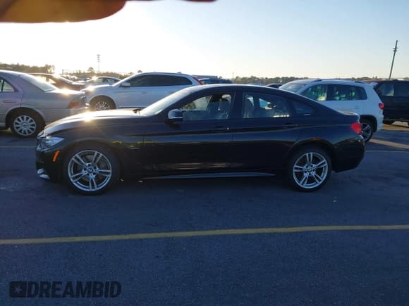 ✅ 2016 BMW 4 Series 428i xDrive • VIN: WBA4C9C57GG139464 • Lot: 43662401. Listed on IAAI with 83,876 mi. Free auction sales archive from the USA and detailed vehicle history report at DreamBid. Image 14.