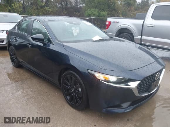 ✅ 2024 Mazda 3 S Select Sport • VIN: 3MZBPABM8RM426732 • Лот: 43774121. Опубликован ранее на IAAI с пробегом 33 382 миль. Бесплатный доступ к архиву аукционных продаж из США и подробный отчёт об истории автомобиля на DreamBid. Изображение 1.