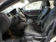 ✅ 2014 Volkswagen Jetta S • VIN: 3VW2K7AJ5EM384507 • Lot: 90320925. Wystawiony na Copart z przebiegiem 115 240 mil. Bezpłatny archiwum sprzedaży aukcyjnych z USA i szczegółowy raport historii pojazdu na DreamBid. Zdjęcie 7.