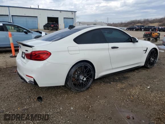 ✅ 2019 BMW M4 • VIN: WBS4Y9C53KAG67529 • Lot: 51068905. Listed on Copart with 43,147 mi. Free auction sales archive from the USA and detailed vehicle history report at DreamBid. Image 3.