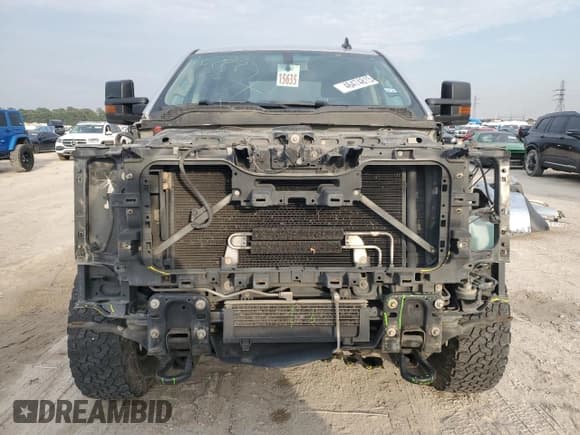 ✅ 2017 Chevrolet Silverado 2500HD LT • VIN: 1GC1KVEG2HF101471 • Lot: 46474815. Listed on Copart with 213,086 mi. Free auction sales archive from the USA and detailed vehicle history report at DreamBid. Image 5.