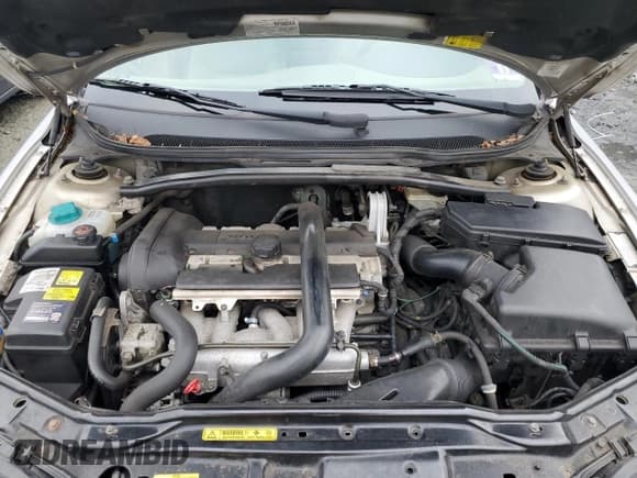 ✅ 2002 Volvo S60 • VIN: YV1RH58D222186002 • Lot: 86711655. Listed on Copart with 182,452 mi. Free auction sales archive from the USA and detailed vehicle history report at DreamBid. Image 11.