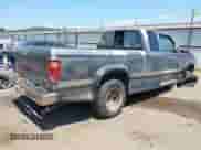 1992 Dodge Dakota z VIN 1B7GL23Y2NS520540, wystawiony jako IAAI lot #43021685 z przebiegiem 151 267 mil mil oraz . Historia ofert i sprzedaży dostępna na DreamBid. Obrazek 4.