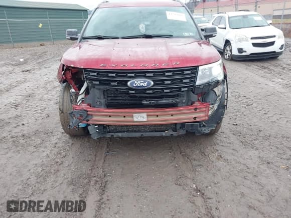 ✅ 2017 Ford Explorer Sport • VIN: 1FM5K8GT4HGB13530 • Lot: 43793305. Wystawiony na IAAI z przebiegiem 117 377 mil. Bezpłatny archiwum sprzedaży aukcyjnych z USA i szczegółowy raport historii pojazdu na DreamBid. Zdjęcie 6.