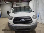 ✅ 2017 Ford Transit • VIN: 1FTYE9ZM9HKA83930 • Lot: 59028005. Wystawiony na Copart z przebiegiem 285 236 mil. Bezpłatny archiwum sprzedaży aukcyjnych z USA i szczegółowy raport historii pojazdu na DreamBid. Zdjęcie 5.