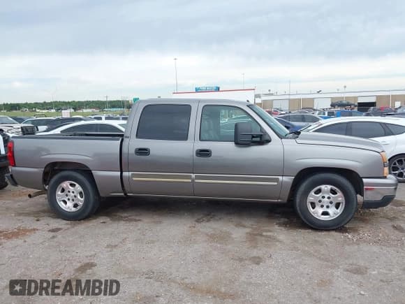 ✅ 2006 Chevrolet Silverado 1500 LT1 • VIN: 2GCEC13T661221690 • Лот: 42631754. Опубликован ранее на IAAI с пробегом 140 260 миль. Бесплатный доступ к архиву аукционных продаж из США и подробный отчёт об истории автомобиля на DreamBid. Изображение 13.