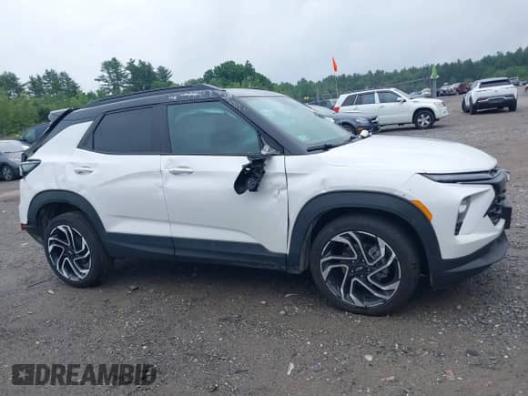 2025 Chevrolet TrailBlazer RS с VIN KL79MUSLXSB042240, выставлен на аукционе IAAI как лот 42485060 с пробегом 6 141 миль миль и . История ставок и продаж доступна на DreamBid. Изображение 13.