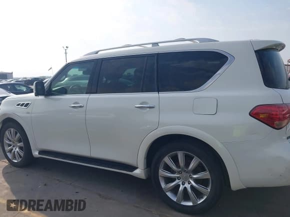 ✅ 2014 Infiniti QX80 • VIN: JN8AZ2NE6E9063136 • Лот: 42233348. Опубликован ранее на IAAI с пробегом 145 988 миль. Бесплатный доступ к архиву аукционных продаж из США и подробный отчёт об истории автомобиля на DreamBid. Изображение 14.