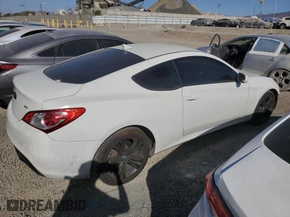 2011 Hyundai Genesis Coupe Premium с VIN KMHHT6KD3BU064067, выставлен на аукционе Copart как лот 89190205 с пробегом 128 800 миль миль и Списание • Salvage title. История ставок и продаж доступна на DreamBid. Изображение 3.