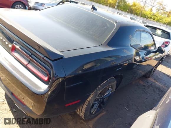 ✅ 2019 Dodge Challenger GT • VIN: 2C3CDZKG3KH537013 • Lot: 43550695. Listed on IAAI with 89,276 mi. Free auction sales archive from the USA and detailed vehicle history report at DreamBid. Image 4.