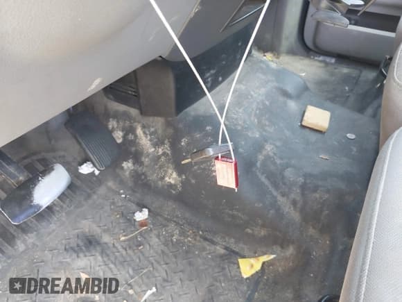 ✅ 2006 Ford F-150 STX • VIN: 1FTRX12W36NB11244 • Lot: 42246499. Listed on IAAI with 313,225 mi. Free auction sales archive from the USA and detailed vehicle history report at DreamBid. Image 11.