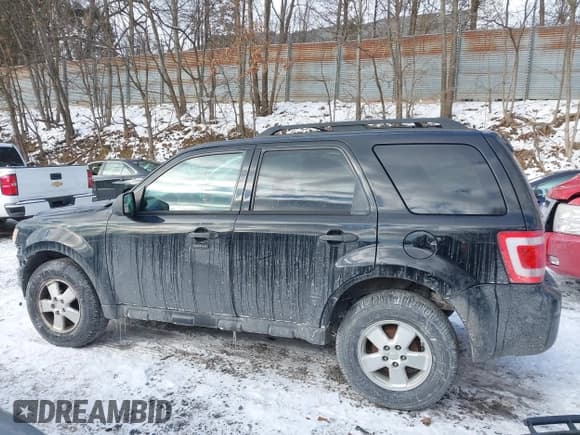 ✅ 2012 Ford Escape XLT • VIN: 1FMCU9D77CKB20976 • Lot: 41290002. Wystawiony na IAAI z przebiegiem 171 434 mil. Bezpłatny archiwum sprzedaży aukcyjnych z USA i szczegółowy raport historii pojazdu na DreamBid. Zdjęcie 15.