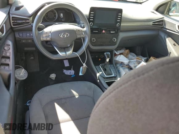 ✅ 2020 Hyundai Ioniq Blue • VIN: KMHC65LC0LU227485 • Lot: 81952945. Listed on Copart with 99,872 mi. Free auction sales archive from the USA and detailed vehicle history report at DreamBid. Image 8.