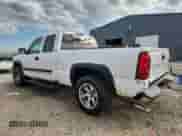 2005 Chevrolet Silverado 1500 Z71 z VIN 1GCEK19Z05Z145775, wystawiony jako Copart lot #87466235 z przebiegiem 275 711 mil mil oraz Szkoda całkowita • Salvage title. Historia ofert i sprzedaży dostępna na DreamBid. Obrazek 2.