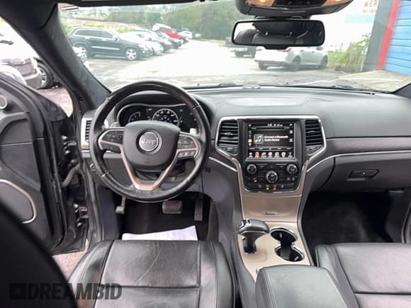 ✅ 2014 Jeep Grand Cherokee Summit • VIN: 1C4RJFJM8EC342679 • Lot: 90888345. Listed on Copart with 111,471 mi. Free auction sales archive from the USA and detailed vehicle history report at DreamBid. Image 9.