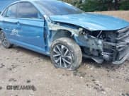 ✅ 2025 Volkswagen Jetta S • VIN: 3VW5X7BU4SM036684 • Lot: 42267035. Wystawiony na IAAI z przebiegiem 18 081 mil. Bezpłatny archiwum sprzedaży aukcyjnych z USA i szczegółowy raport historii pojazdu na DreamBid. Zdjęcie 6.