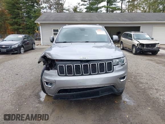 2020 Jeep Grand Cherokee Laredo E z VIN 1C4RJFAG7LC159295, wystawiony jako IAAI lot #43516949 z przebiegiem 80 838 mil mil oraz . Historia ofert i sprzedaży dostępna na DreamBid. Obrazek 13.