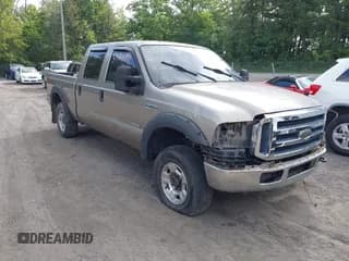 ✅ 2006 Ford F-250 XL • VIN: 1FTSW21PX6EA51581 • Lot: 42942396. Wystawiony na IAAI z przebiegiem Nie podano. Bezpłatny archiwum sprzedaży aukcyjnych z USA i szczegółowy raport historii pojazdu na DreamBid. Zdjęcie 1.