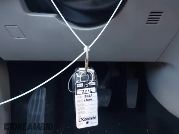 ✅ 2021 Chrysler Pacifica Hybrid Touring L • VIN: 2C4RC1L79MR602839 • Лот: 42745473. Опубликован ранее на IAAI с пробегом 101 174 миль. Бесплатный доступ к архиву аукционных продаж из США и подробный отчёт об истории автомобиля на DreamBid. Изображение 11.