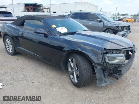 ✅ 2014 Chevrolet Camaro LT • VIN: 2G1FB3D38E9301180 • Lot: 43164264. Wystawiony na IAAI z przebiegiem 122 771 mil. Bezpłatny archiwum sprzedaży aukcyjnych z USA i szczegółowy raport historii pojazdu na DreamBid. Zdjęcie 1.