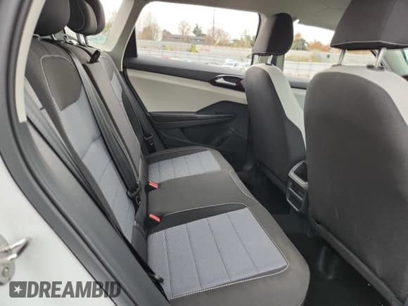 ✅ 2026 Volkswagen Taos S • VIN: 3VV5C7B27TM013545 • Lot: 93921185. Listed on Copart with 177 mi. Free auction sales archive from the USA and detailed vehicle history report at DreamBid. Image 11.