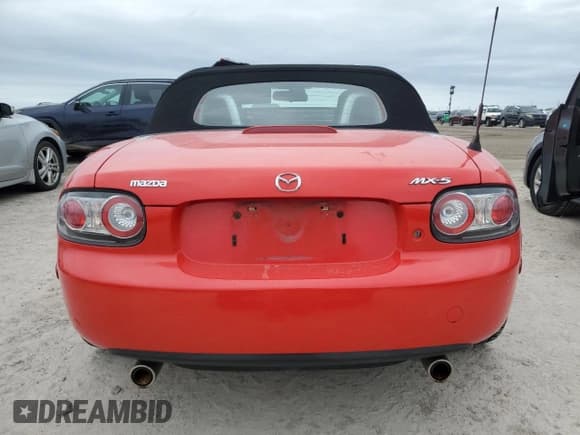 ✅ 2006 Mazda MX-5 Miata Touring • VIN: JM1NC25F560117202 • Lot: 76904374. Wystawiony na Copart z przebiegiem Nie podano. Bezpłatny archiwum sprzedaży aukcyjnych z USA i szczegółowy raport historii pojazdu na DreamBid. Zdjęcie 6.
