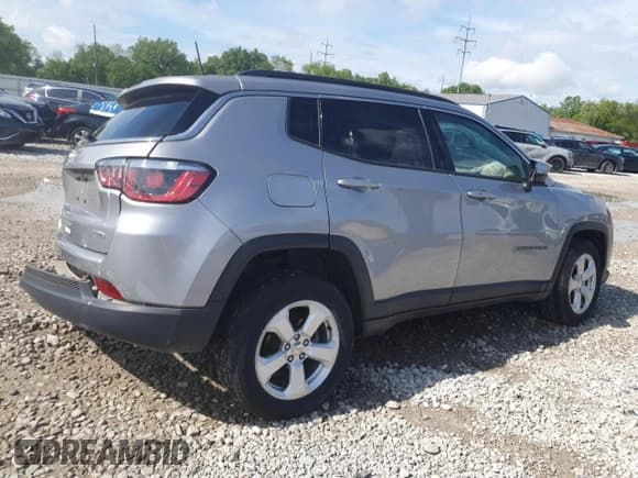 ✅ 2019 Jeep Compass Latitude • VIN: 3C4NJDBB4KT641523 • Lot: 56635905. Listed on Copart with Not provided. Free auction sales archive from the USA and detailed vehicle history report at DreamBid. Image 3.