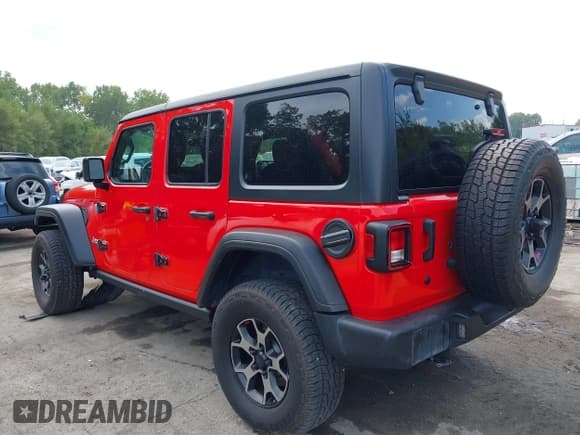 ✅ 2019 Jeep Wrangler Unlimited Sport S • VIN: 1C4HJXDN5KW634726 • Lot: 43229188. Wystawiony na IAAI z przebiegiem 98 032 mil. Bezpłatny archiwum sprzedaży aukcyjnych z USA i szczegółowy raport historii pojazdu na DreamBid. Zdjęcie 3.