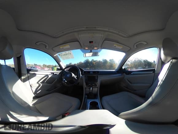 ✅ 2015 Volkswagen Passat SE • VIN: 1VWBV7A36FC078234 • Лот: 43385672. Опубликован ранее на IAAI с пробегом 102 906 миль. Бесплатный доступ к архиву аукционных продаж из США и подробный отчёт об истории автомобиля на DreamBid. Изображение 18.