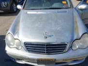 ✅ 2007 Mercedes-Benz C 230 Sport • VIN: WDBRF52H77F920266 • Lot: 41692735. Wystawiony na IAAI z przebiegiem Nie podano. Bezpłatny archiwum sprzedaży aukcyjnych z USA i szczegółowy raport historii pojazdu na DreamBid. Zdjęcie 10.