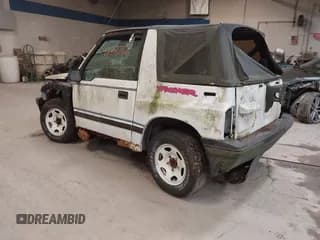 ✅ 1993 Geo Tracker • VIN: 2CNBJ18U0P6918363 • Лот: 42887112. Опубликован ранее на IAAI с пробегом Не указан. Бесплатный доступ к архиву аукционных продаж из США и подробный отчёт об истории автомобиля на DreamBid. Изображение 3.