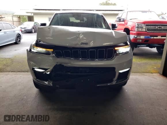 2023 Jeep Grand Cherokee Limited with VIN 1C4RJKBG7P8865425, listed as a Copart auction lot 70740945 with 42,465 mi miles and Salvage title. Bid and sale history available at DreamBid. Image 5.