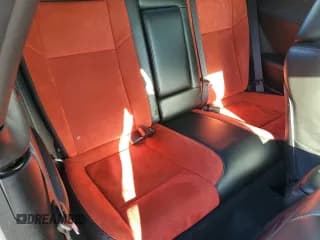 ✅ 2020 Dodge Challenger GT • VIN: 2C3CDZJG3LH223378 • Lot: 61231692. Wystawiony na Copart z przebiegiem 49 482 mil. Bezpłatny archiwum sprzedaży aukcyjnych z USA i szczegółowy raport historii pojazdu na DreamBid. Zdjęcie 6.