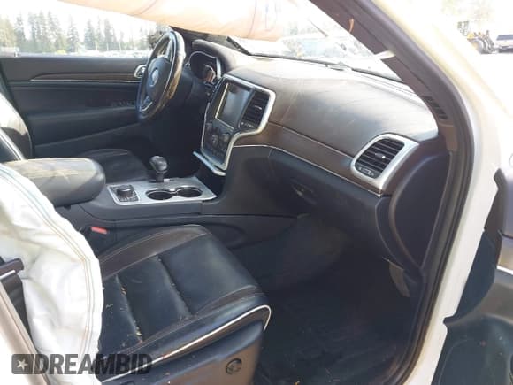 ✅ 2015 Jeep Grand Cherokee Overland • VIN: 1C4RJFCM5FC618248 • Lot: 42235847. Listed on IAAI with 137,612 mi. Free auction sales archive from the USA and detailed vehicle history report at DreamBid. Image 5.