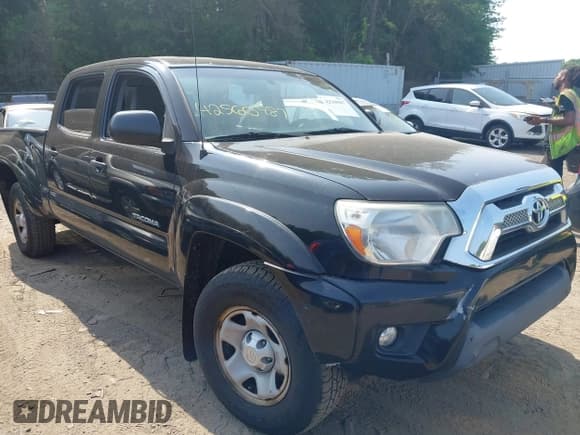 ✅ 2013 Toyota Tacoma • VIN: 3TMMU4FNXDM057020 • Lot: 42560987. Listed on IAAI with 177,333 mi. Free auction sales archive from the USA and detailed vehicle history report at DreamBid. Image 1.