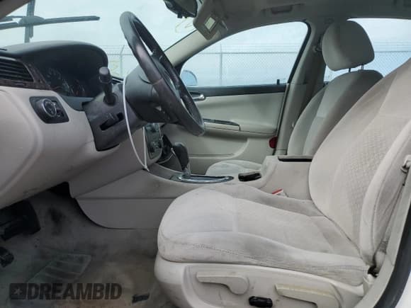 ✅ 2014 Chevrolet Impala LT • VIN: 2G1WB5E38E1105006 • Лот: 74106884. Опубликован ранее на Copart с пробегом 84 981 миль. Бесплатный доступ к архиву аукционных продаж из США и подробный отчёт об истории автомобиля на DreamBid. Изображение 7.