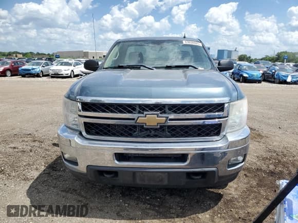 ✅ 2011 Chevrolet Silverado 2500HD LT • VIN: 1GC0KXCGXBZ405759 • Lot: 63038085. Listed on Copart with 83,525 mi. Free auction sales archive from the USA and detailed vehicle history report at DreamBid. Image 5.
