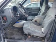 ✅ 2001 Chevrolet Blazer LT • VIN: 1GNDT13W81K228985 • Lot: 96769085. Listed on Copart with 212,572 mi. Free auction sales archive from the USA and detailed vehicle history report at DreamBid. Image 7.