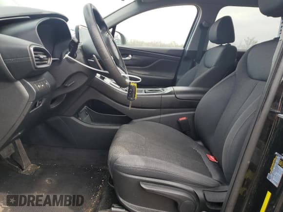 ✅ 2022 Hyundai Santa Fe SE • VIN: 5NMS14AJ6NH373622 • Lot: 57057335. Listed on Copart with 135,807 mi. Free auction sales archive from the USA and detailed vehicle history report at DreamBid. Image 7.