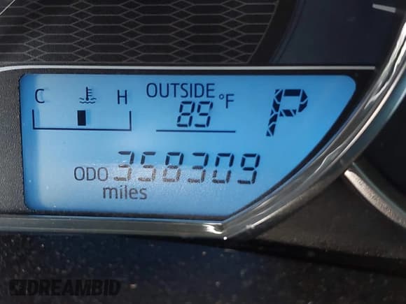 ✅ 2014 Toyota Corolla LE • VIN: 5YFBURHE6EP176744 • Лот: 43294756. Опубликован ранее на IAAI с пробегом 358 309 миль. Бесплатный доступ к архиву аукционных продаж из США и подробный отчёт об истории автомобиля на DreamBid. Изображение 15.