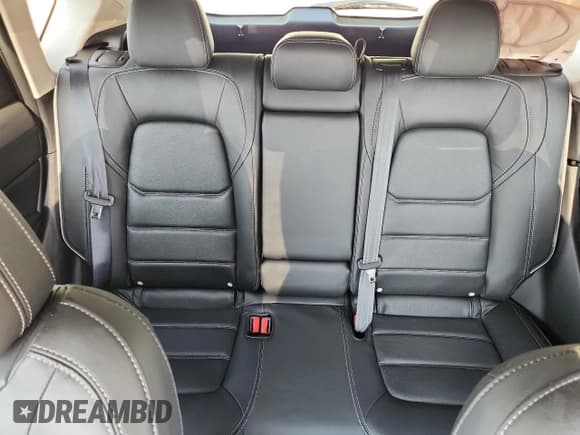 ✅ 2025 Mazda CX-5 S Premium Plus • VIN: JM3KFBEM8S0546828 • Lot: 84031265. Listed on Copart with 2,389 mi. Free auction sales archive from the USA and detailed vehicle history report at DreamBid. Image 10.