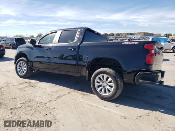 ✅ 2024 Chevrolet Silverado 1500 Custom • VIN: 1GCPDBEK1RZ116972 • Lot: 81566254. Wystawiony na Copart z przebiegiem 2 841 mil. Bezpłatny archiwum sprzedaży aukcyjnych z USA i szczegółowy raport historii pojazdu na DreamBid. Zdjęcie 2.