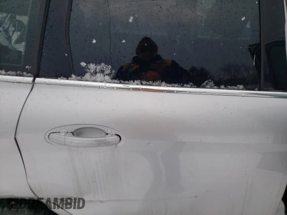 ✅ 2017 Ford C-Max Titanium • VIN: 1FADP5DU0HL115706 • Lot: 43651495. Wystawiony na Copart z przebiegiem 84 183 mil. Bezpłatny archiwum sprzedaży aukcyjnych z USA i szczegółowy raport historii pojazdu na DreamBid. Zdjęcie 10.