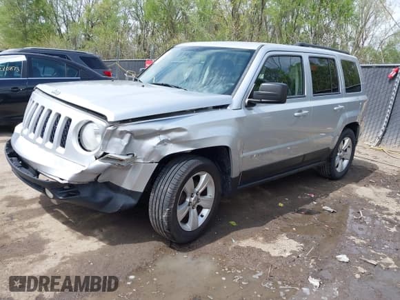 ✅ 2014 Jeep Patriot Sport • VIN: 1C4NJPBB7ED628650 • Lot: 42030909. Listed on IAAI with 183,509 mi. Free auction sales archive from the USA and detailed vehicle history report at DreamBid. Image 17.
